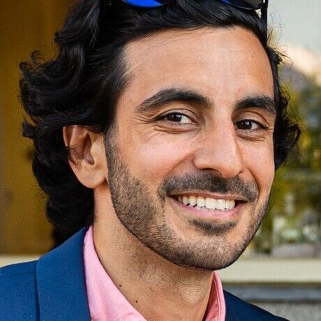 Vandad headshot   may 2022