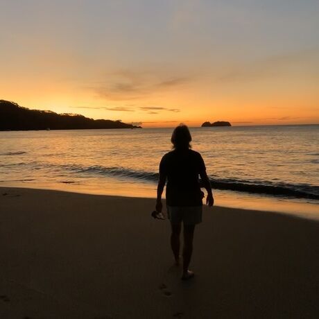 Bae4d194 4c09 4170 a5fa b92b0d53b1cf