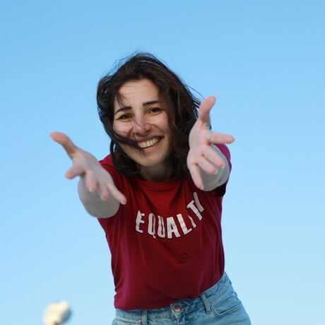 32b8b178 1364 4584 9225 2f240cfbfb65