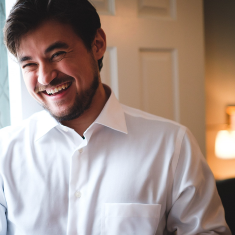 Tom farndon headshot