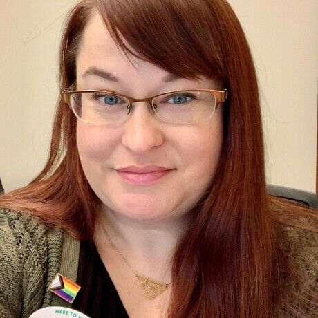 Liz torrance headshot 2 nonpro 2021