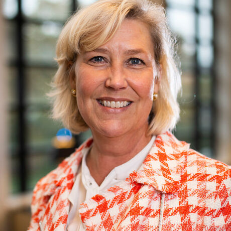Laura wright philanthropy headshot