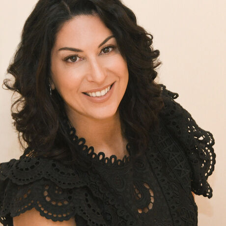  2019 tracey headshot jill dzs 2676 2