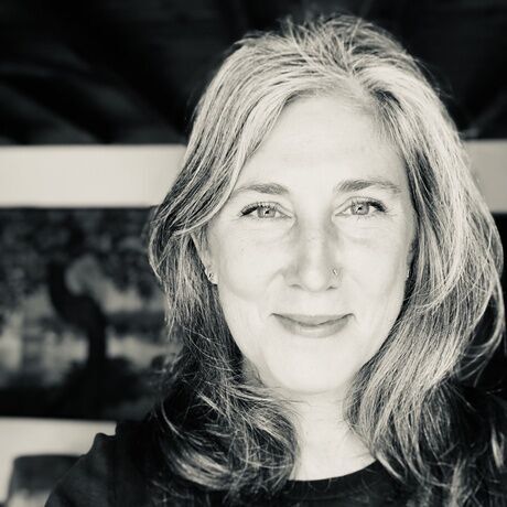 Headshot august 2022 bw