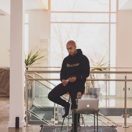 66403467 ca79 4019 9ffb 3add9e922737