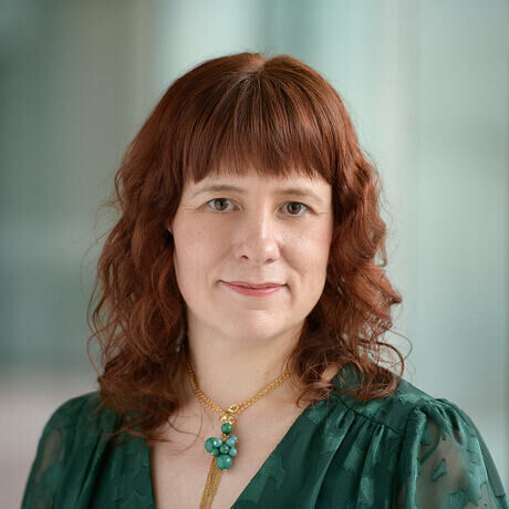 Scarola web size headshot