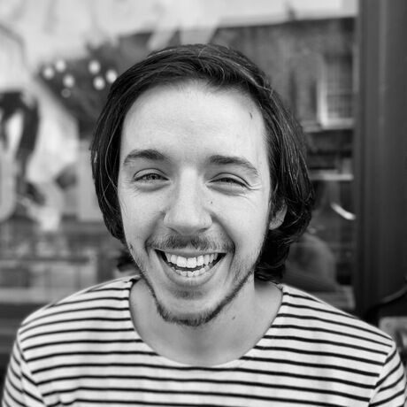 Author bio pic jul 19 face crop copy