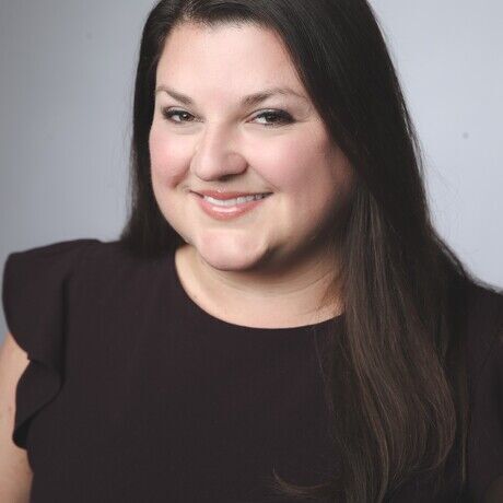 Britni sternquist headshot   restylane