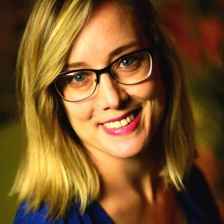 2017 df headshot pose square