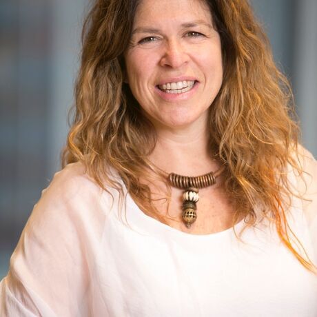 Headshot daniellebutin 