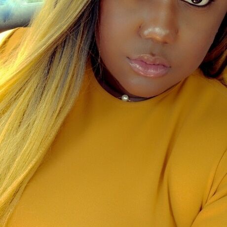 Best selling author holly toomer belle woodz