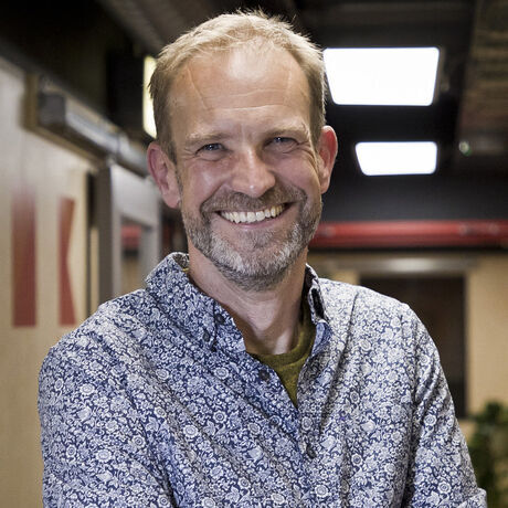 Tuesday people mg 5147 sq crop