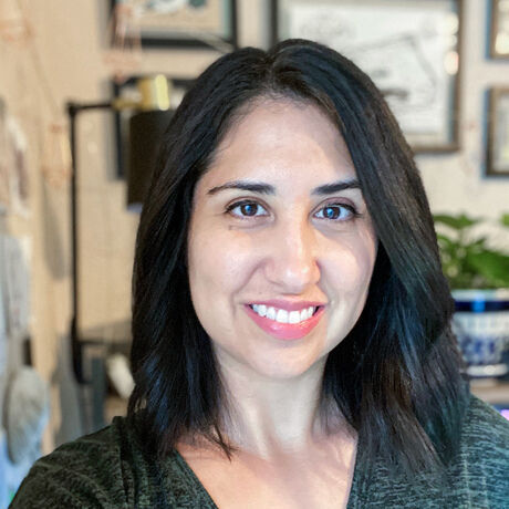 Kmunguia headshot sq