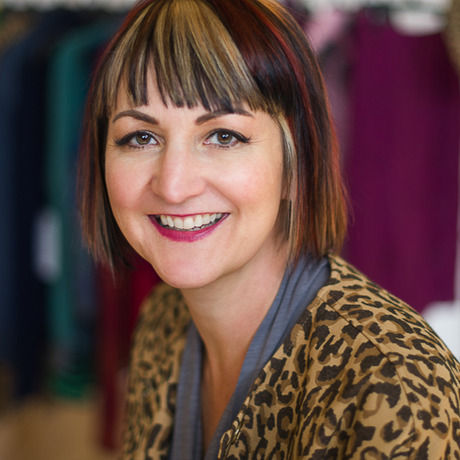 Elizabethcramer byericajmitchell 001 1x1 socialmedia thumbs