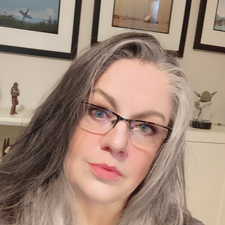 Barb hansen headshot color