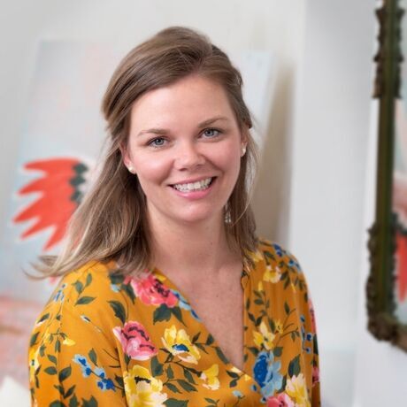 Elizabeth schorr headshot