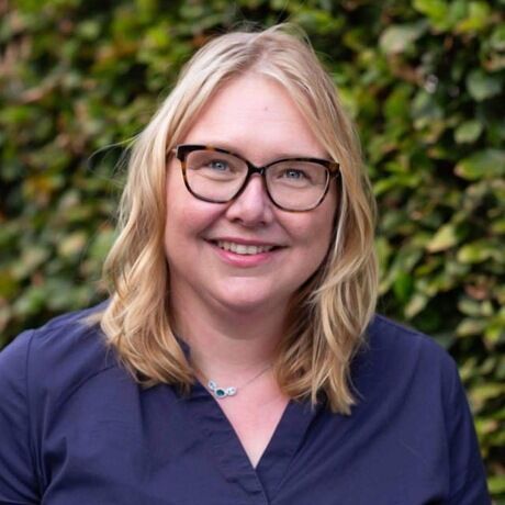 Aadfbc84 f056 4171 9a50 9bb9558319eb