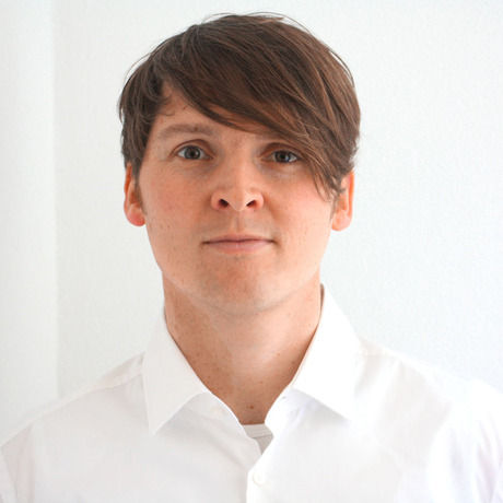 2014 portrait white qf web