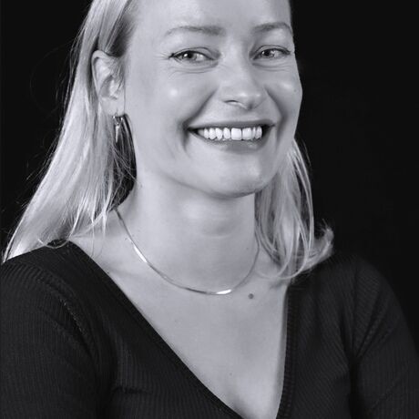 Photo identite%cc%81 n b