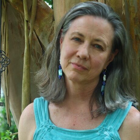 Bethstewartheadshot2