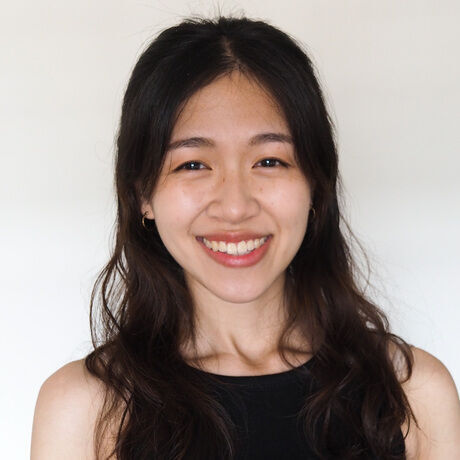 Emily chen linkedin photo