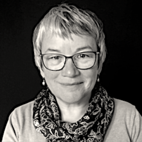 Alison may 2022 bw 2