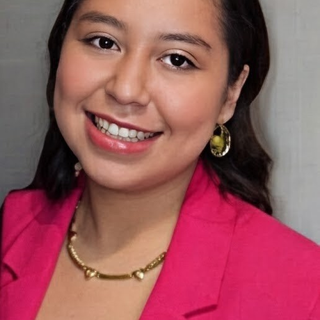 Laura castro headshot