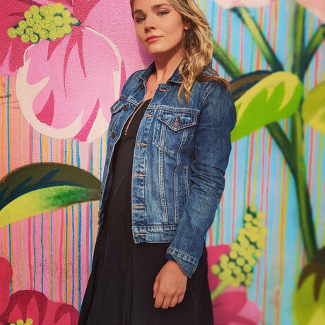 3b5a241d c6bf 4ffb 94fe fabe70d8ca7b