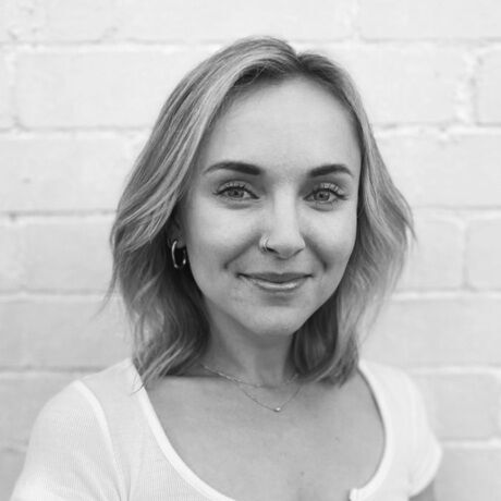 Distil team image holly