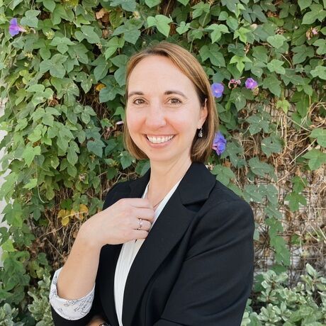 Shel s headshot 2022