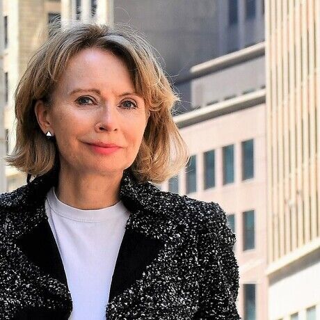 Maura wall street mcu  5   1 