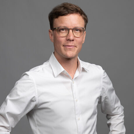 Attila portrait quadrat