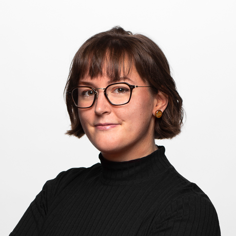 Haliebranson headshot