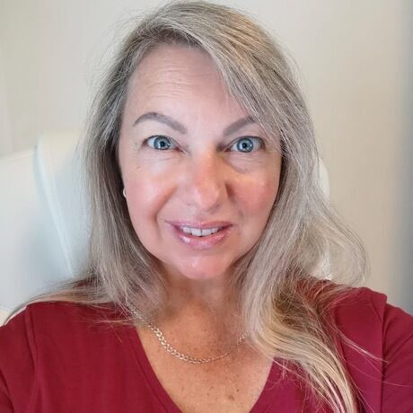 Tov%c3%a9 kane burgundy top