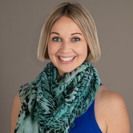 Portrait adrienne johnson 23008 0312