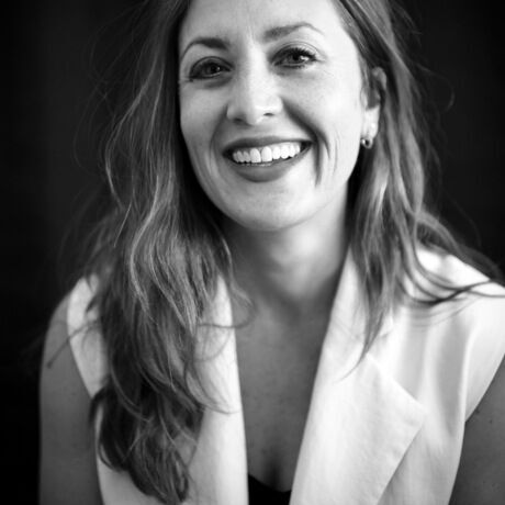 Sara headshot2022