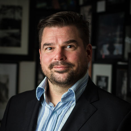 Sean sherwood headshot