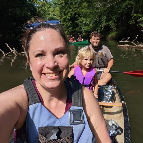 Katie shaddix and fam in canoe on cahaba