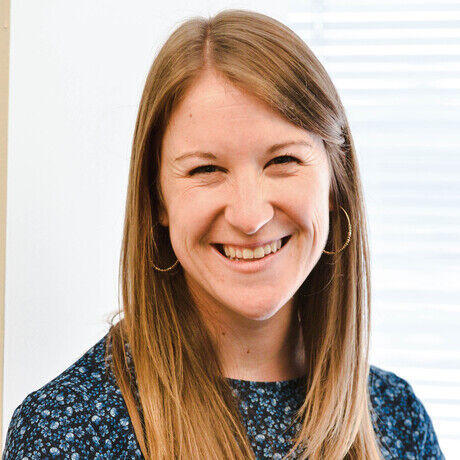 Laura willetto headshot 1 2