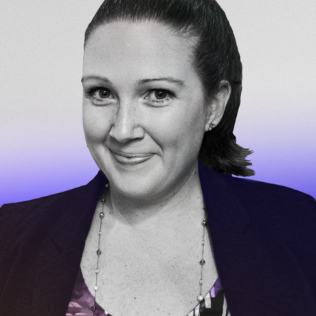 Linsey branded headshot