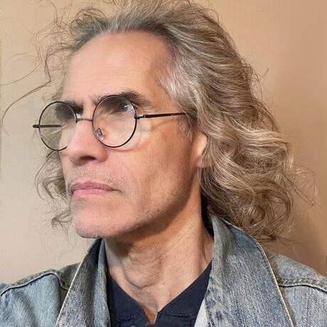 Shann hurst headshot