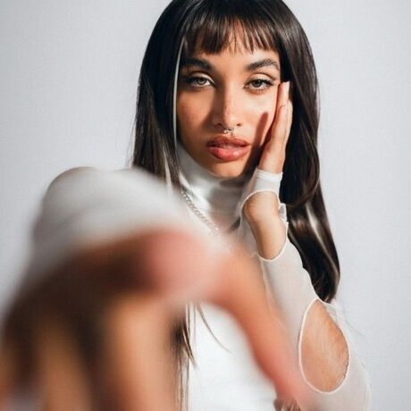 Maria becerra merch 1  1 