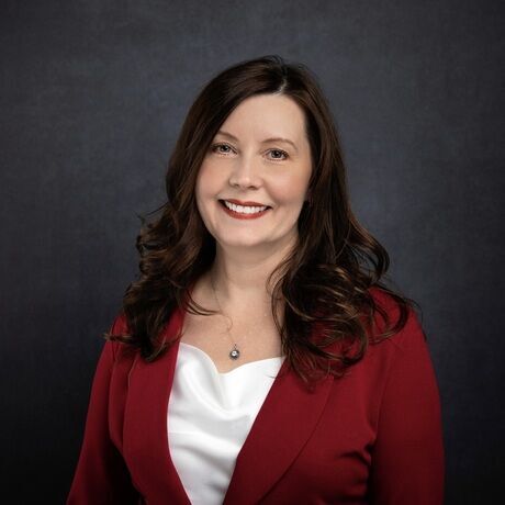 Tanya seale headshot 12.2022 copy 2