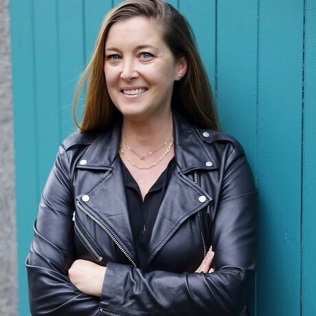 Headshot 3  23 hi resjpg