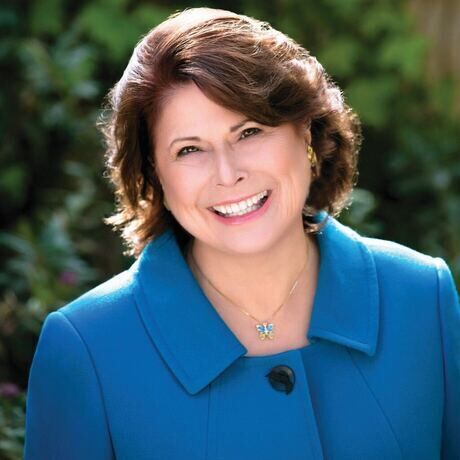  head shot   not cropped