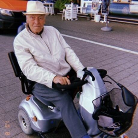 492be6b3 e2d3 456b 8888 62ef1ee960b8