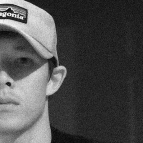 Avatar half b w 300x300