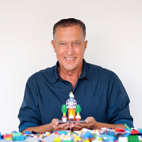 Lego 40 sq crop