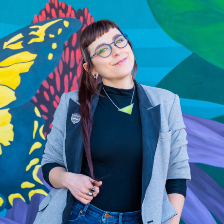 Misscrit headshot 15x15 092123