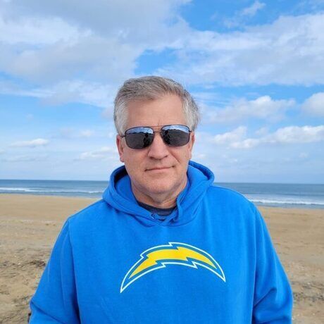 271088015 10220950352575363 5188062590424371262 n 598x600